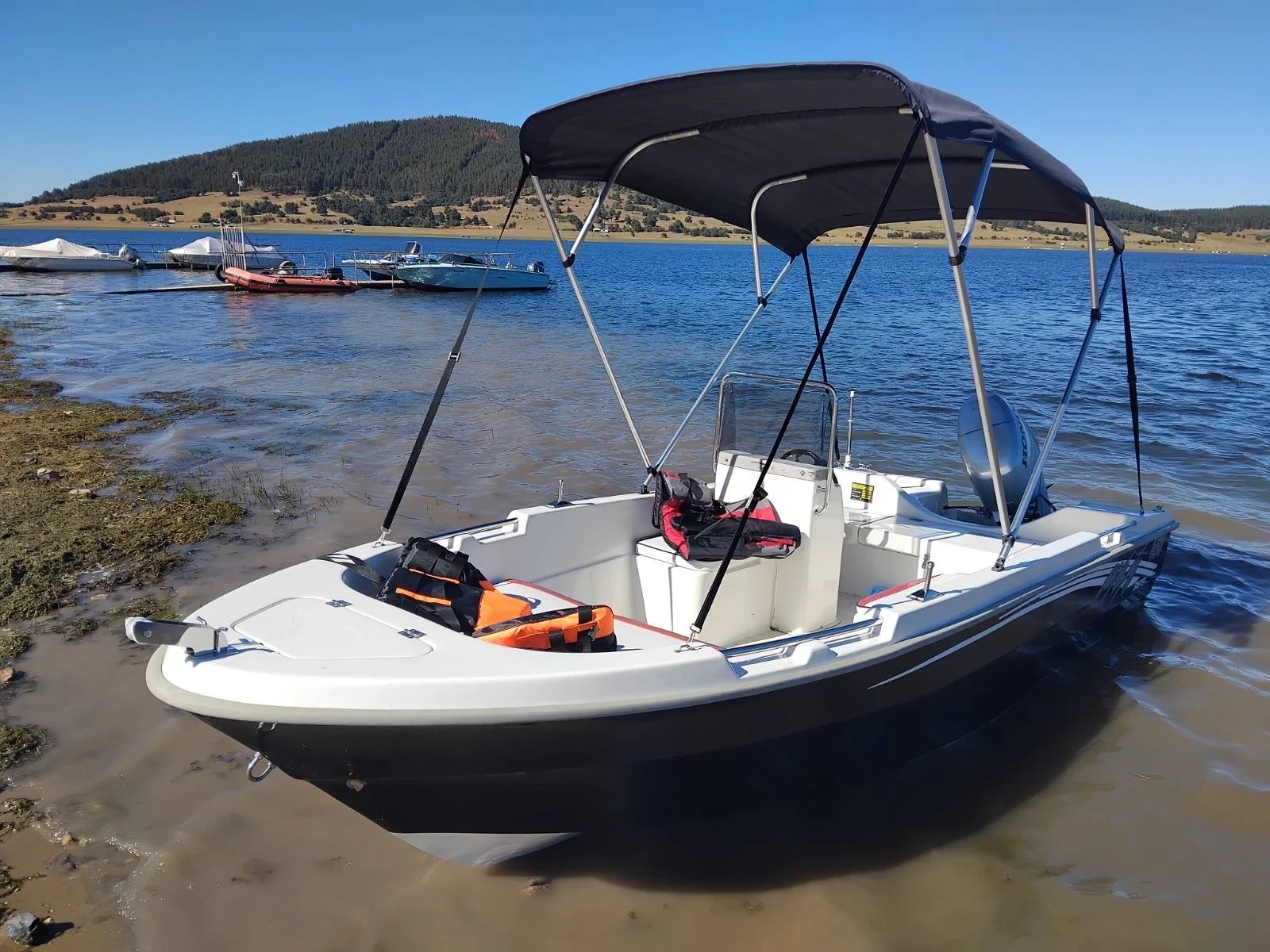 Лодка Safter Yacht 450, снимка 2 - Воден транспорт - 55967146