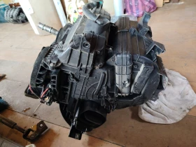 8200447412 кутия на парни за Рено Конго 2012г, снимка 4 - Части - 53423900