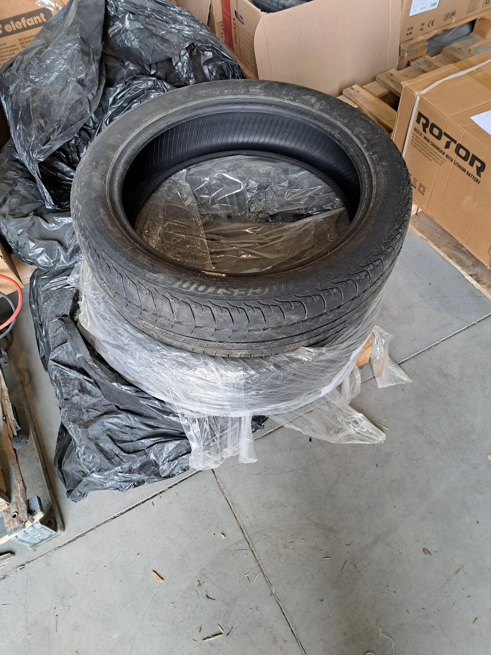 Гуми Летни 175/60R19, снимка 3 - Гуми и джанти - 54770728