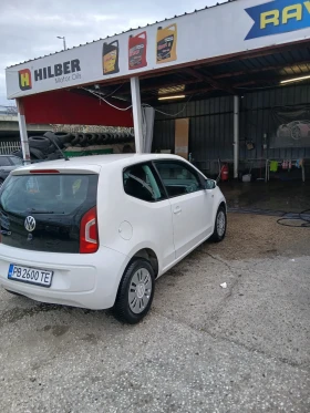 VW Up - 3000 € / 5867.49 лв. - 18133631 6