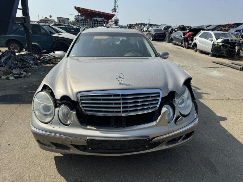 Mercedes-Benz E 270 2.7, снимка 4 - Автомобили и джипове - 47139452