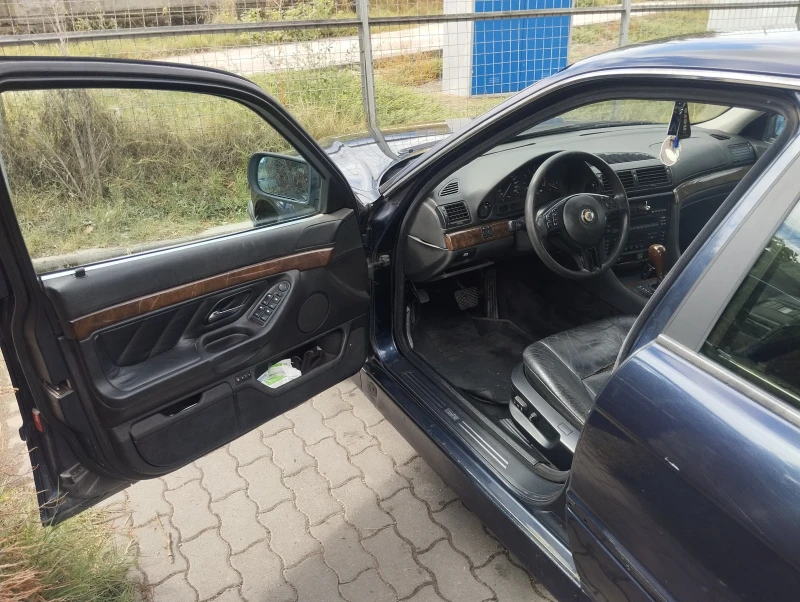 BMW 730, снимка 14 - Автомобили и джипове - 47838487