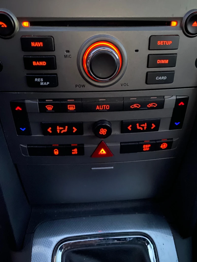 Peugeot 407 2.0 HDI, JBL, снимка 11 - Автомобили и джипове - 47945459