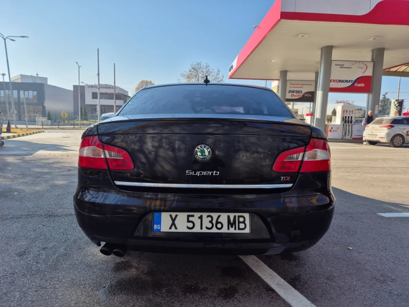 Skoda Superb, снимка 4 - Автомобили и джипове - 48036509