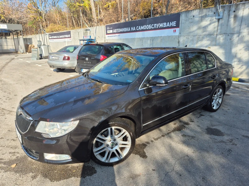 Skoda Superb, снимка 1 - Автомобили и джипове - 48036509