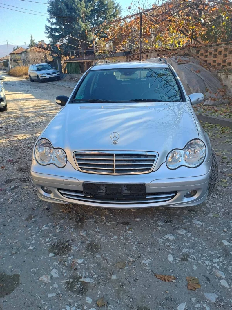 Mercedes-Benz C 180, снимка 1 - Автомобили и джипове - 48140454