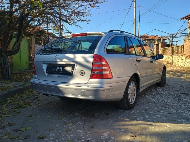 Mercedes-Benz C 180, снимка 7 - Автомобили и джипове - 48140454