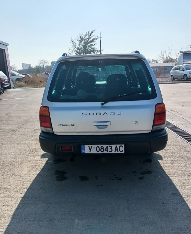 Subaru Forester 2.0 122 к.с., снимка 5 - Автомобили и джипове - 48449791