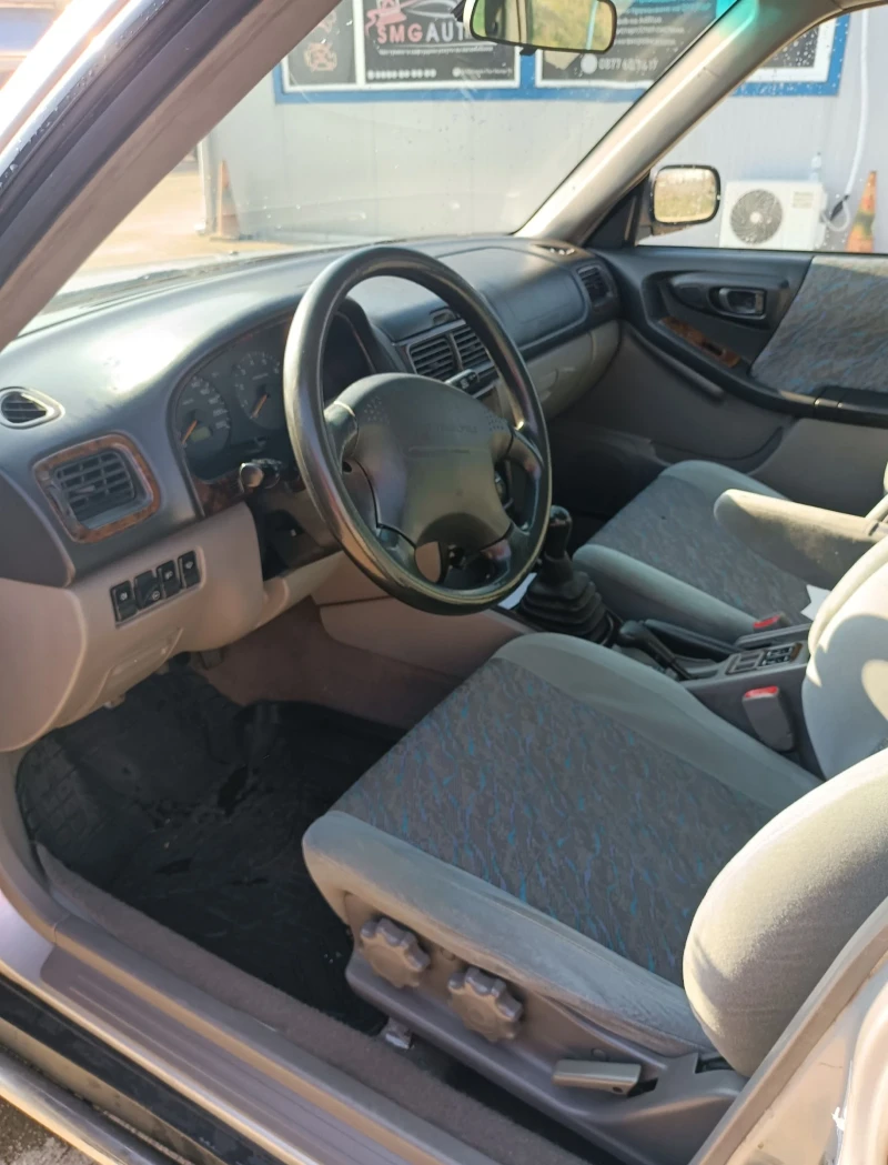 Subaru Forester 2.0 122 к.с., снимка 11 - Автомобили и джипове - 48449791