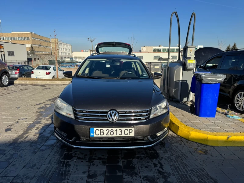 VW Passat, снимка 1 - Автомобили и джипове - 48557888