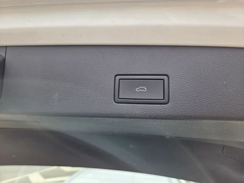 VW Golf 2.0 tdi, снимка 11 - Автомобили и джипове - 50251937