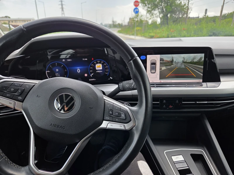 VW Golf 2.0 tdi, снимка 16 - Автомобили и джипове - 50251937