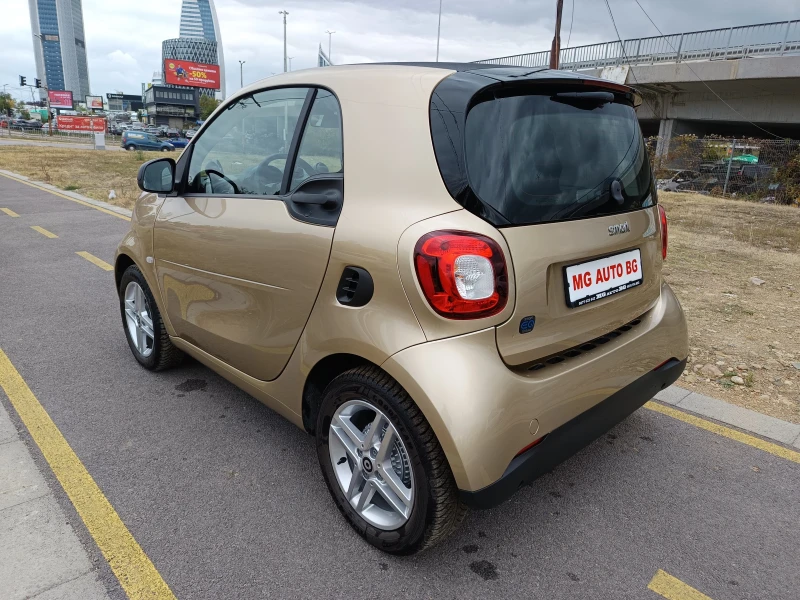 Smart Fortwo Електрически , снимка 8 - Автомобили и джипове - 52051962