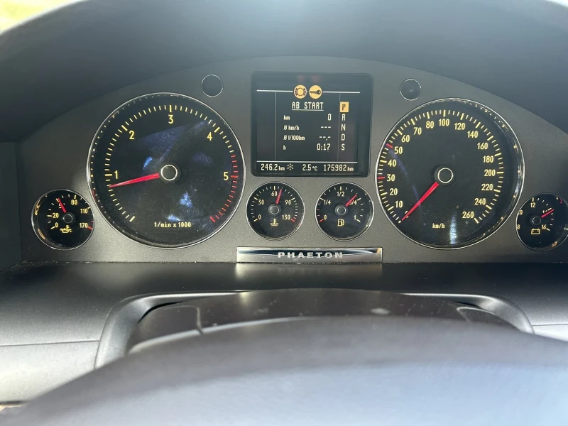 VW Phaeton 3.0 TDI 4x4 FULL, снимка 13 - Автомобили и джипове - 52858493