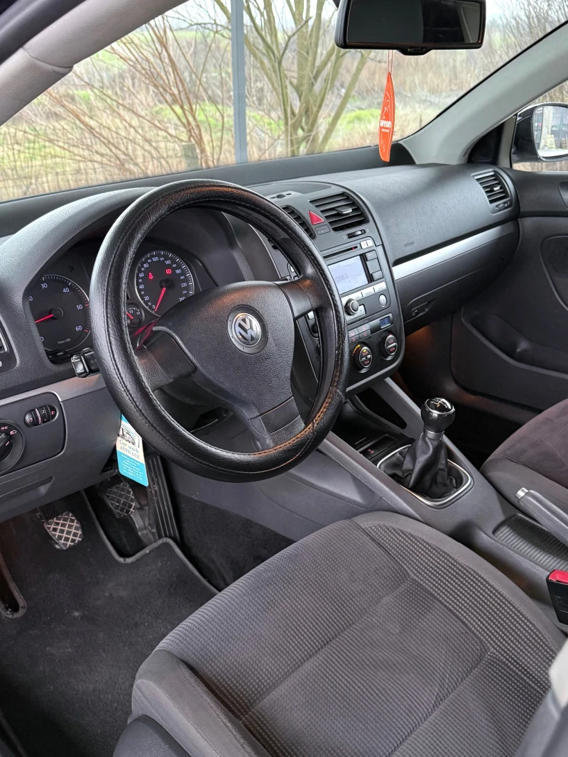 VW Jetta 1.9 tdi, снимка 7 - Автомобили и джипове - 52991629