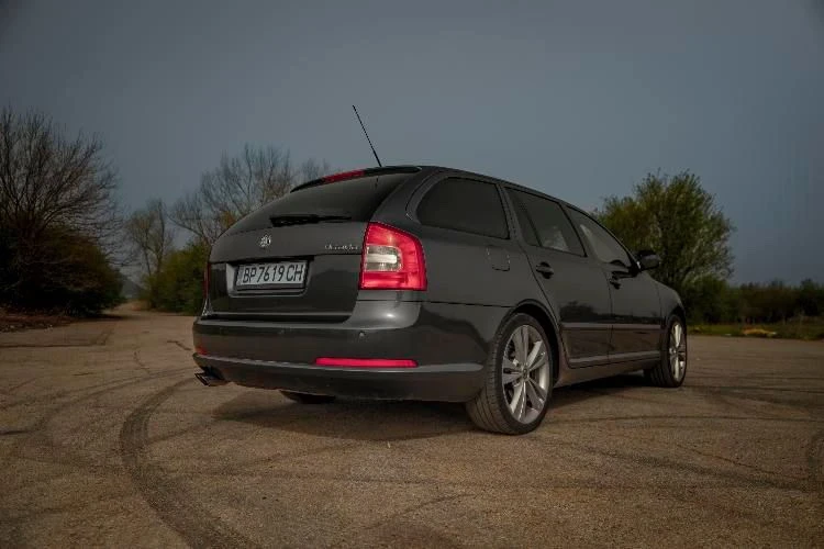 Skoda Octavia 2.0T VRS 200HP, снимка 4 - Автомобили и джипове - 47587825