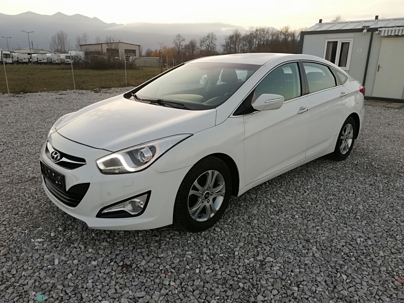 Hyundai I40 1.7CRDI KLIMA AVTOMATIK, снимка 1