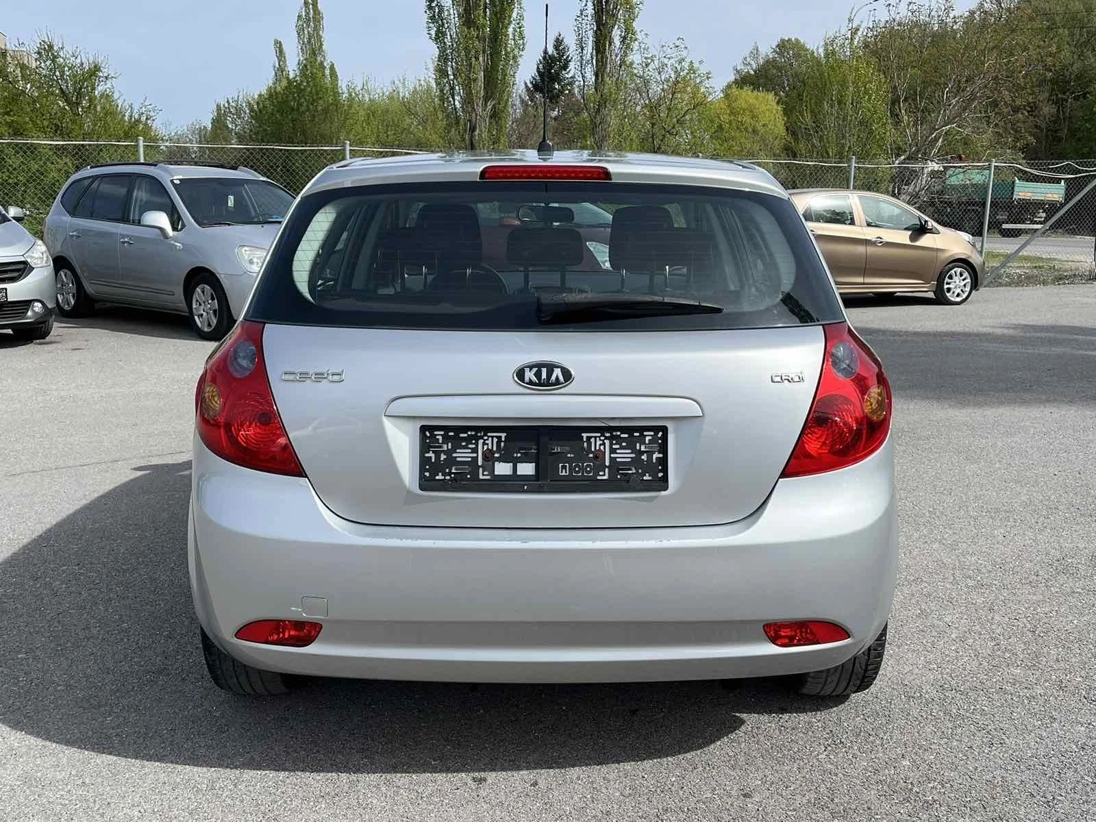 Kia Ceed 1.6 CRDi 90кс - изображение 4