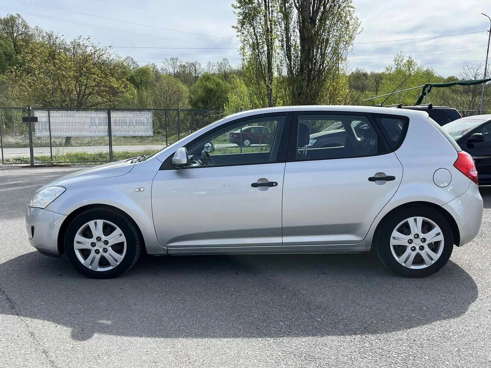 Kia Ceed 1.6 CRDi 90кс - изображение 2