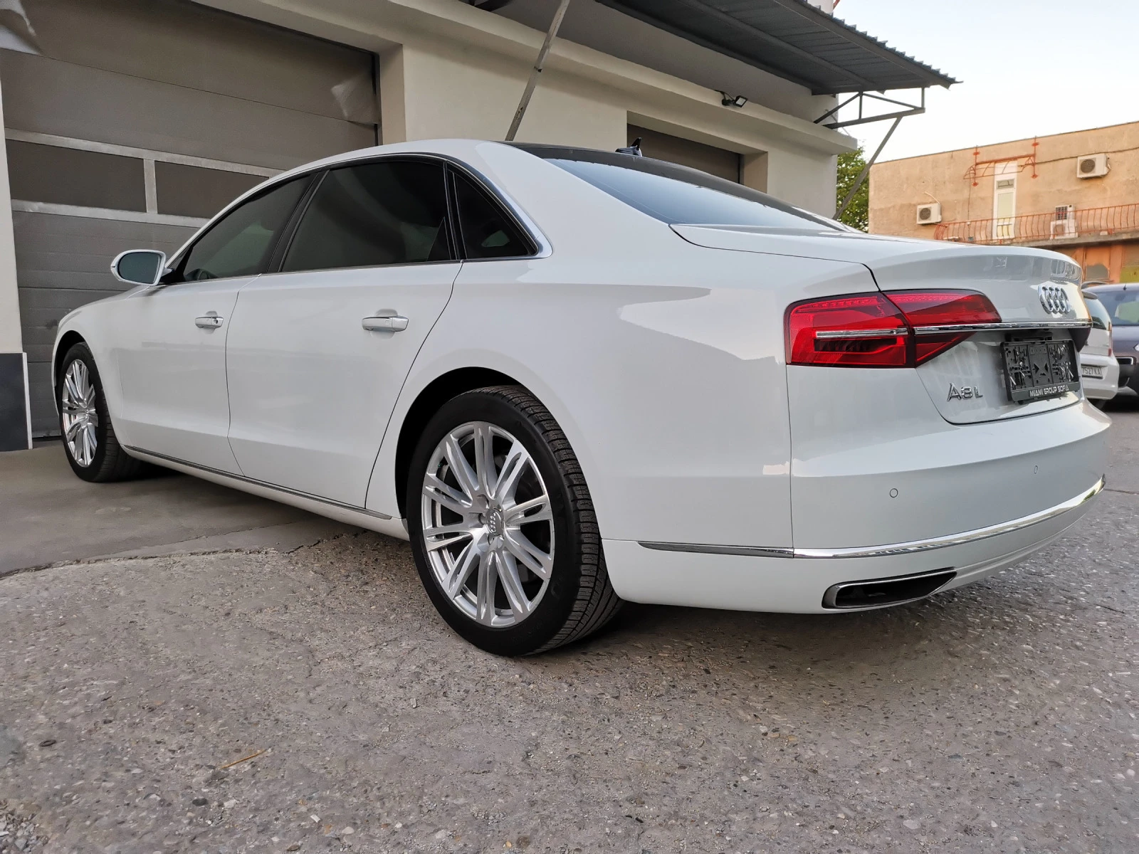 Audi A8 3.0 TFSI LONG  - изображение 3