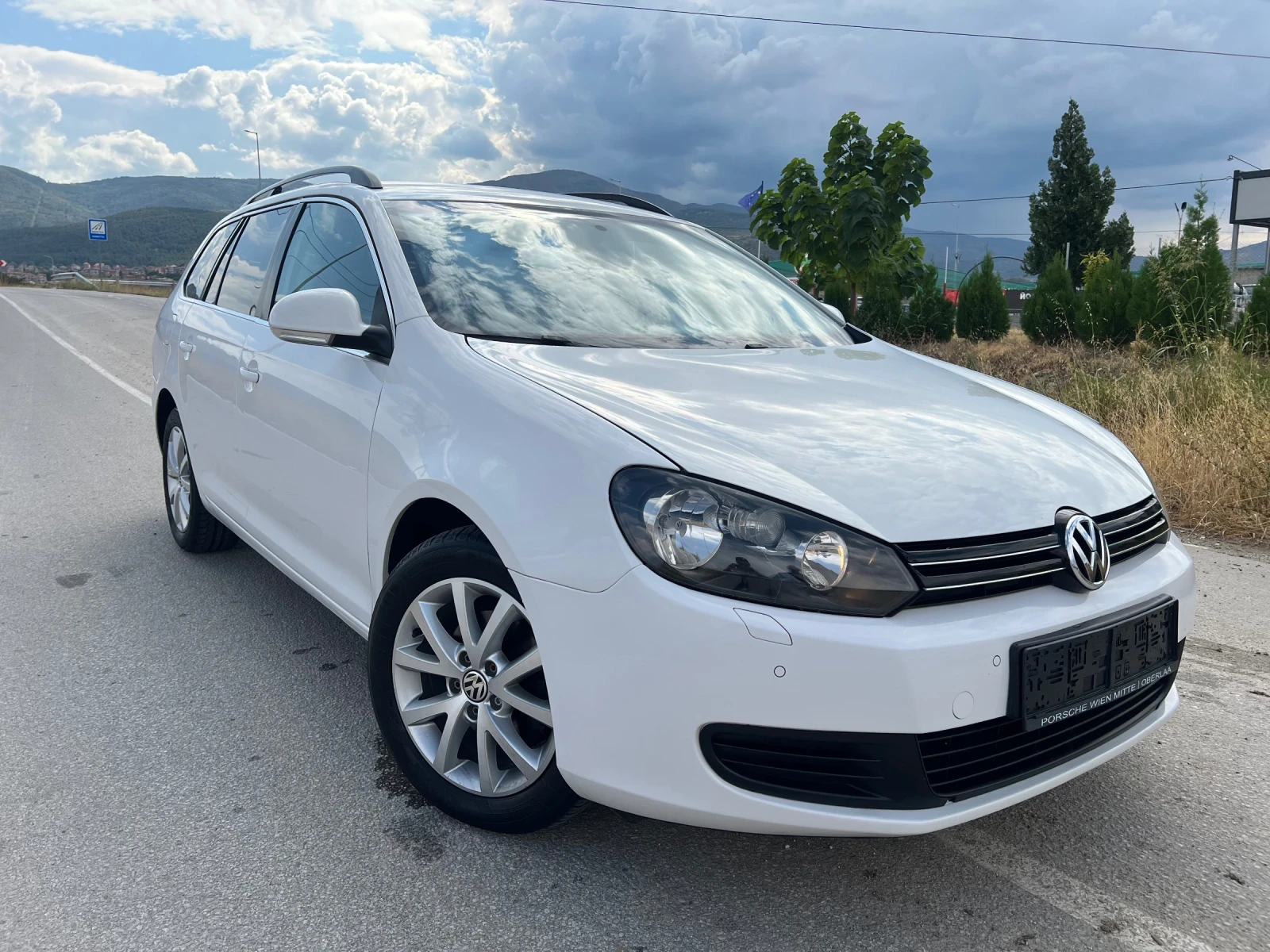 VW Golf 1.6 TDI 105 k.с. АВТОМАТИК - изображение 3