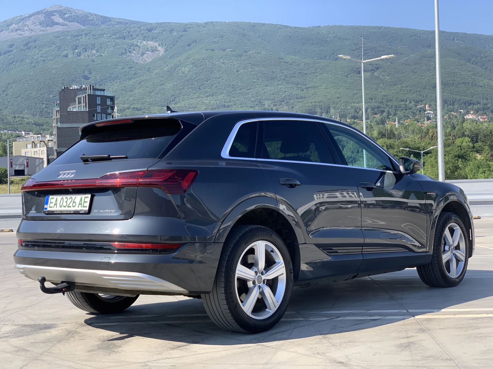 Audi E-Tron 50 Quattro 98% SOH - изображение 3