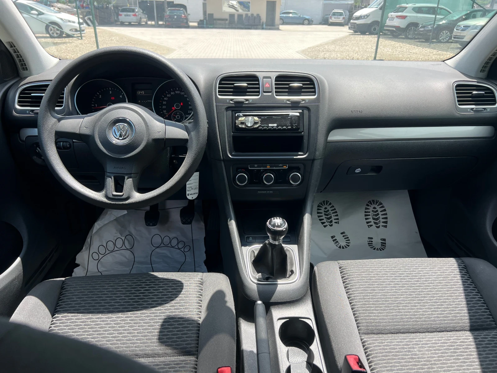 VW Golf 1.6TDi EURO 5В Лизинг - изображение 7
