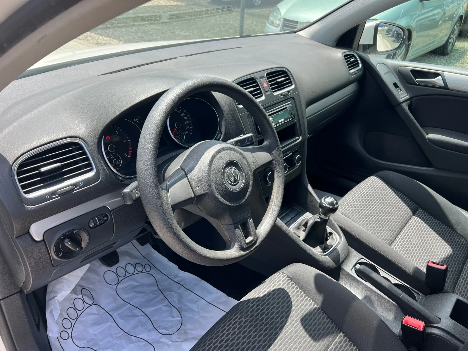 VW Golf 1.6TDi EURO 5В Лизинг - изображение 8