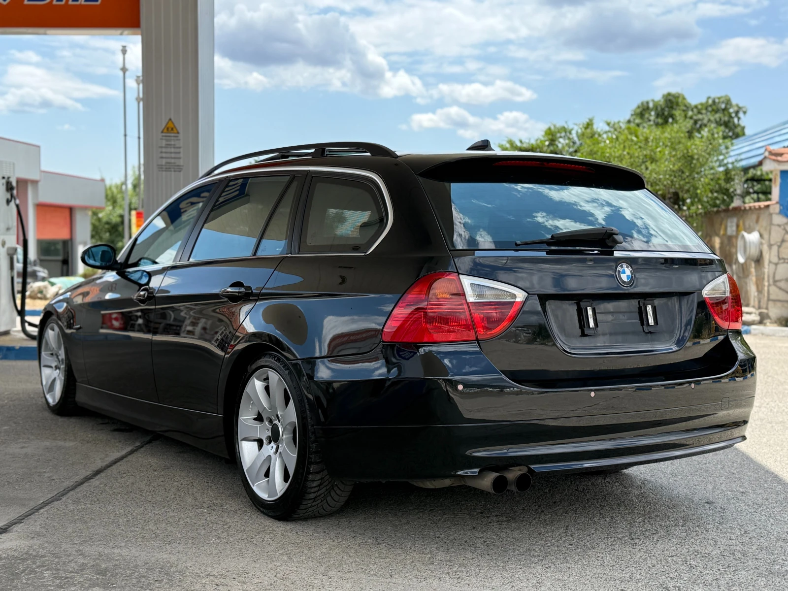 BMW 325 Navi/Keyless/Панорама - изображение 4