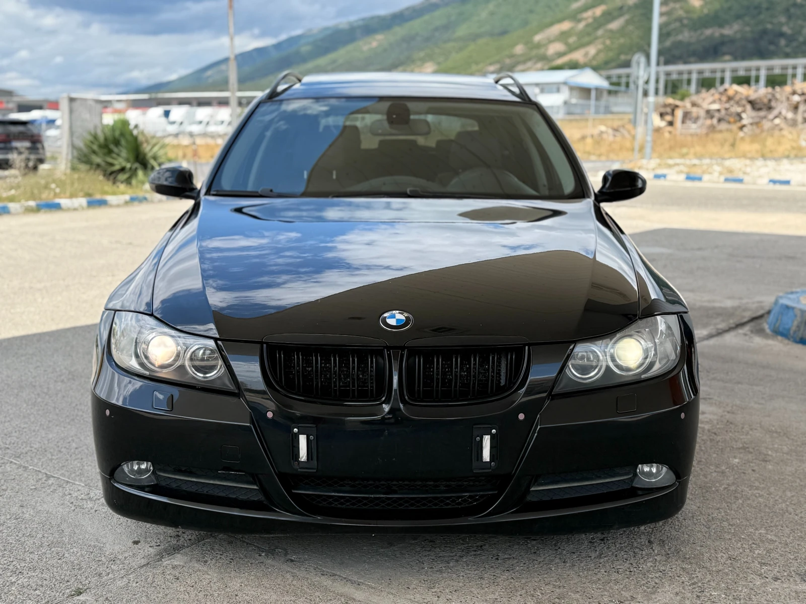 BMW 325 Navi/Keyless/Панорама - изображение 3