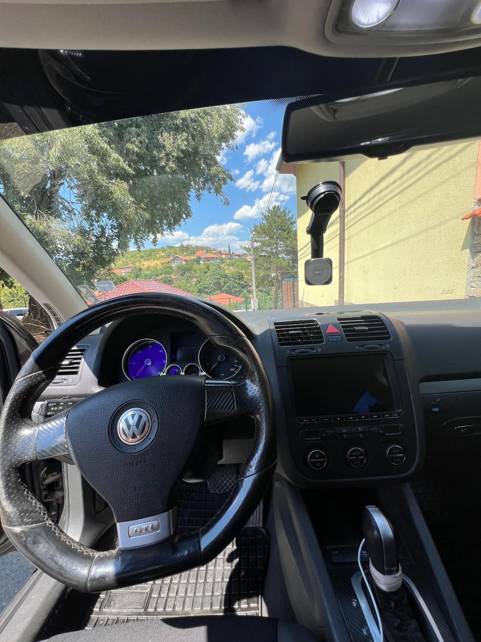 VW Golf 1.9 TDI 105HP DSG - изображение 10
