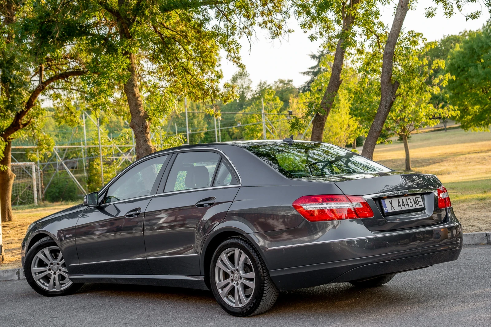 Mercedes-Benz E 220 Avantgarde - изображение 6