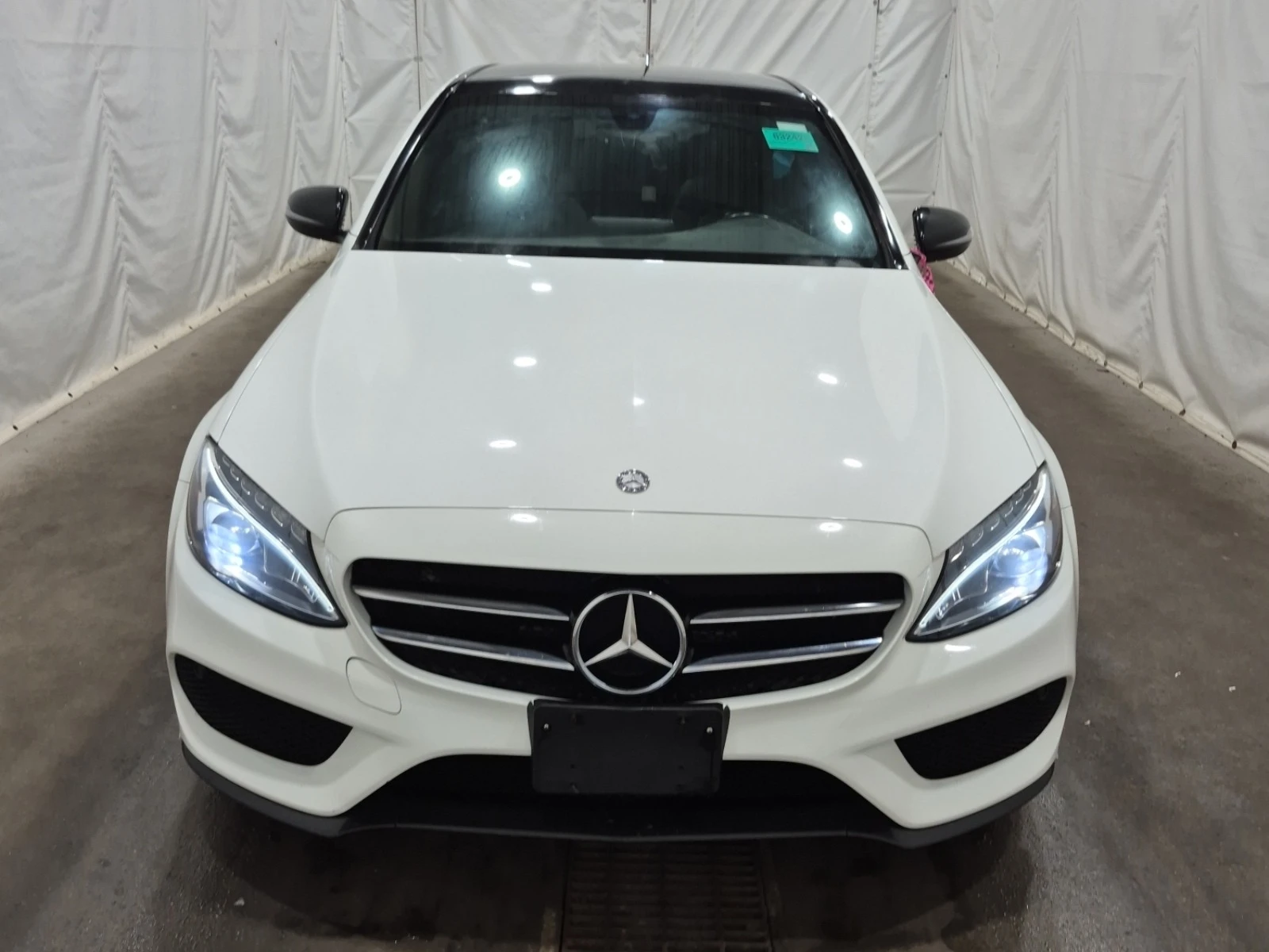 Mercedes-Benz C 300 4MATIC * * CARFAX * * АВТО КРЕДИТ * *  - изображение 3