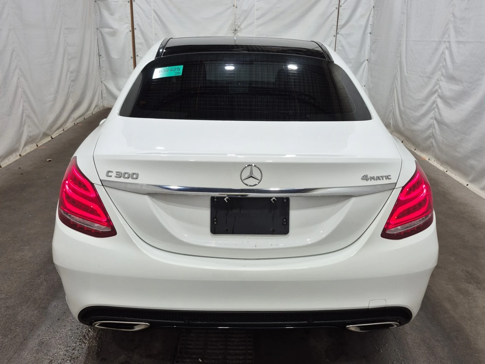 Mercedes-Benz C 300 4MATIC * * CARFAX * * АВТО КРЕДИТ * *  - изображение 6