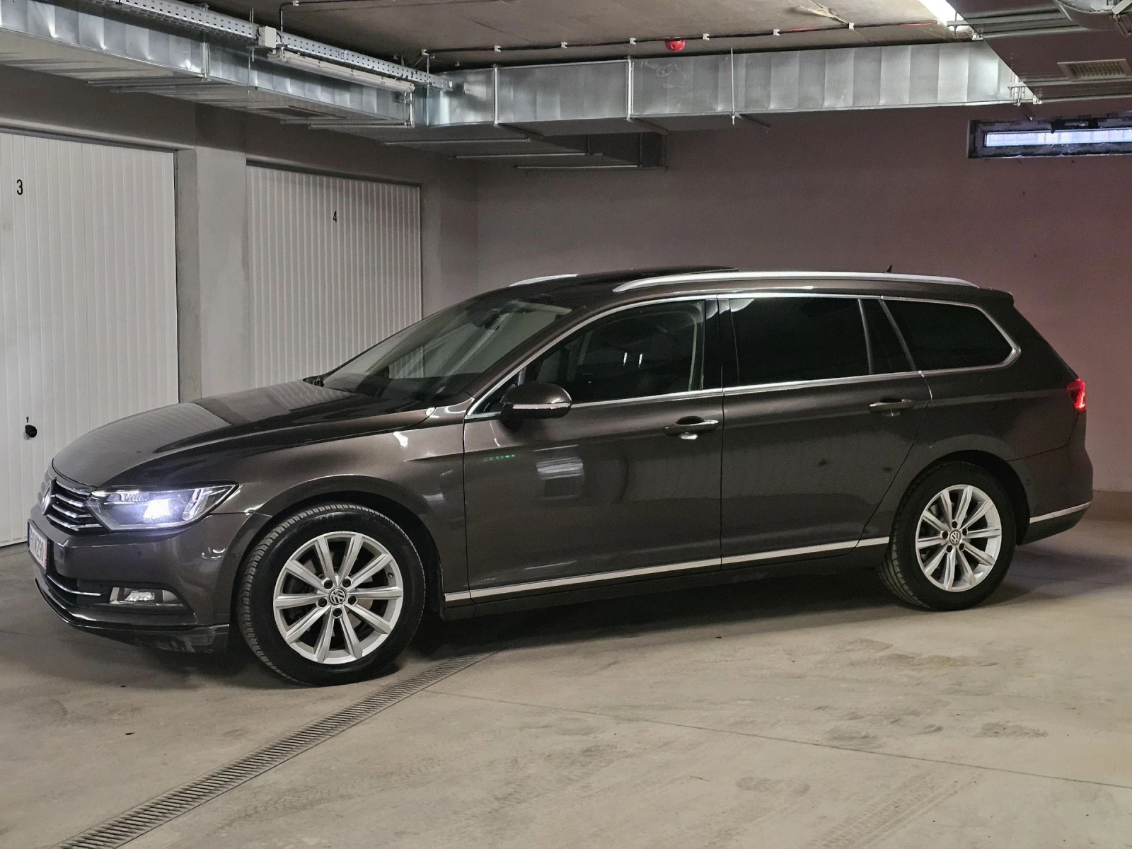 VW Passat DSG, DIGITAL, KEYLESS, DISTRONIC | Mobile.bg � ����������� 3