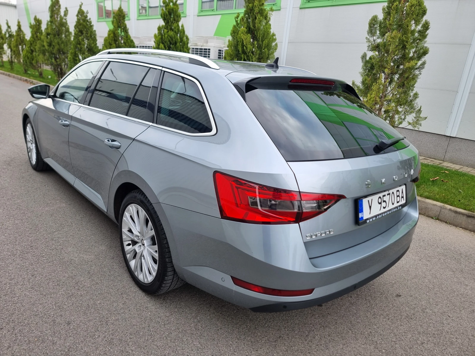 Skoda Superb 1.6 TDI - изображение 4