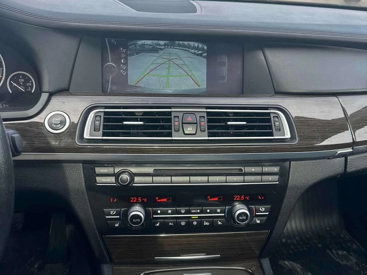 BMW 750 * 4dr Sdn xDrive AWD * ALPINE B7* PANO* KEYLESS* , снимка 9 - Автомобили и джипове - 53830778