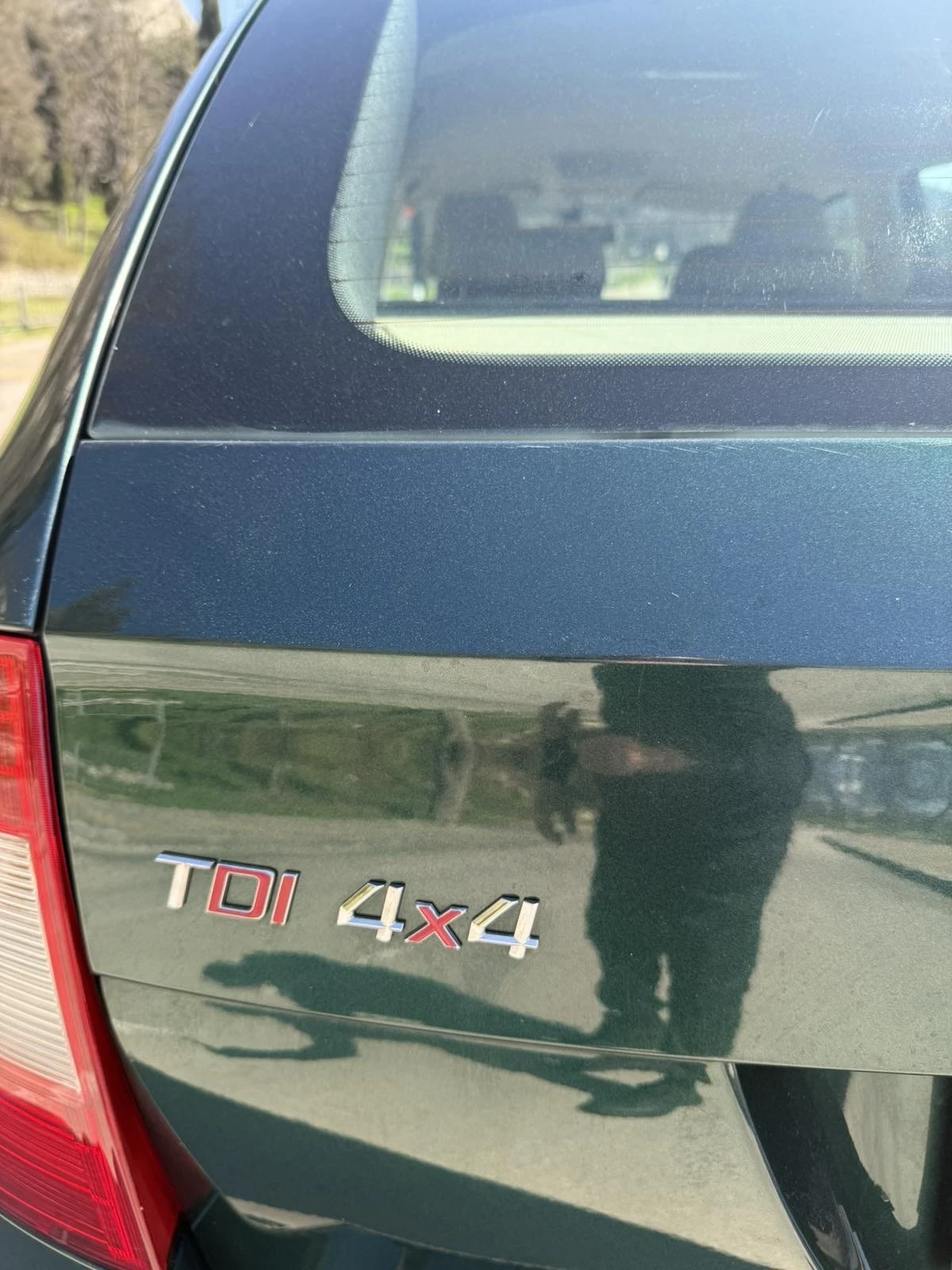 Skoda Superb 2.0 TDI 4x4, снимка 13 - Автомобили и джипове - 53862316