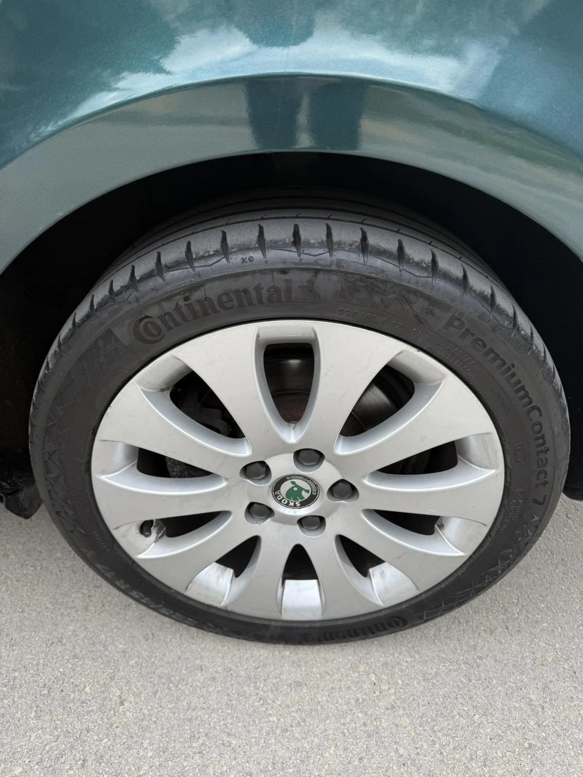 Skoda Superb 2.0 TDI 4x4, снимка 4 - Автомобили и джипове - 53862316