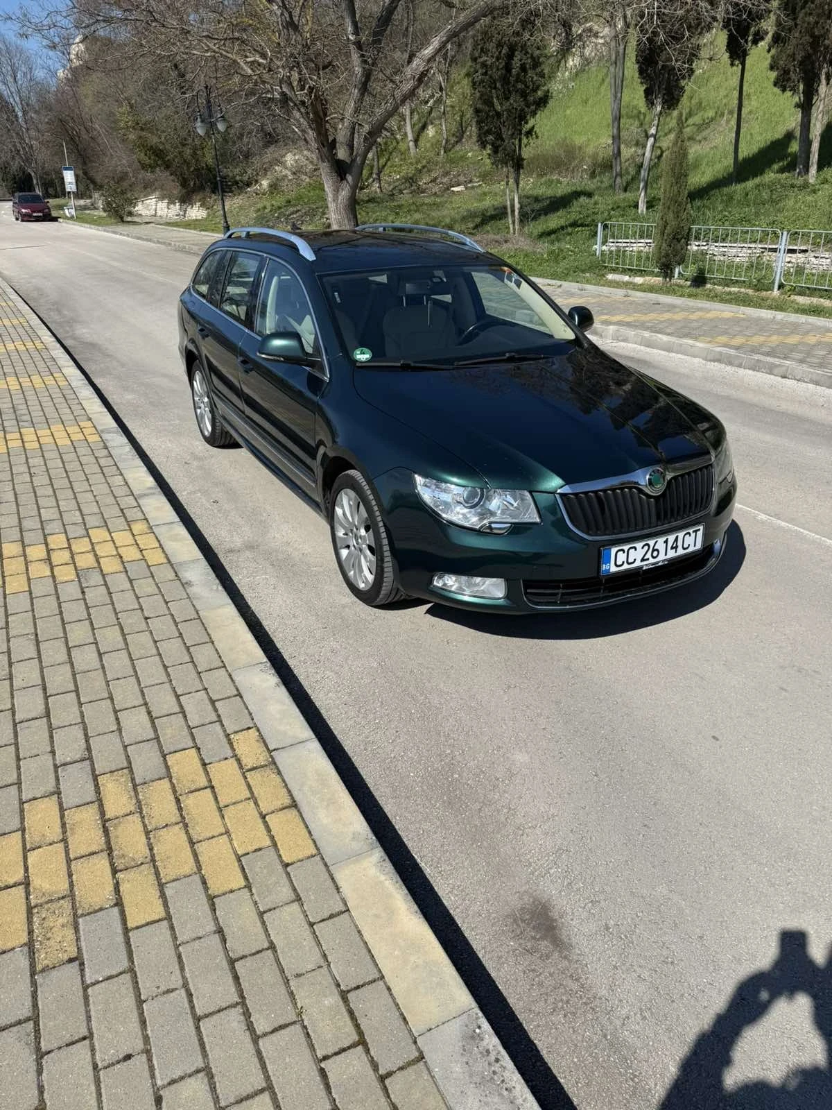 Skoda Superb 2.0 TDI 4x4, снимка 9 - Автомобили и джипове - 53862316