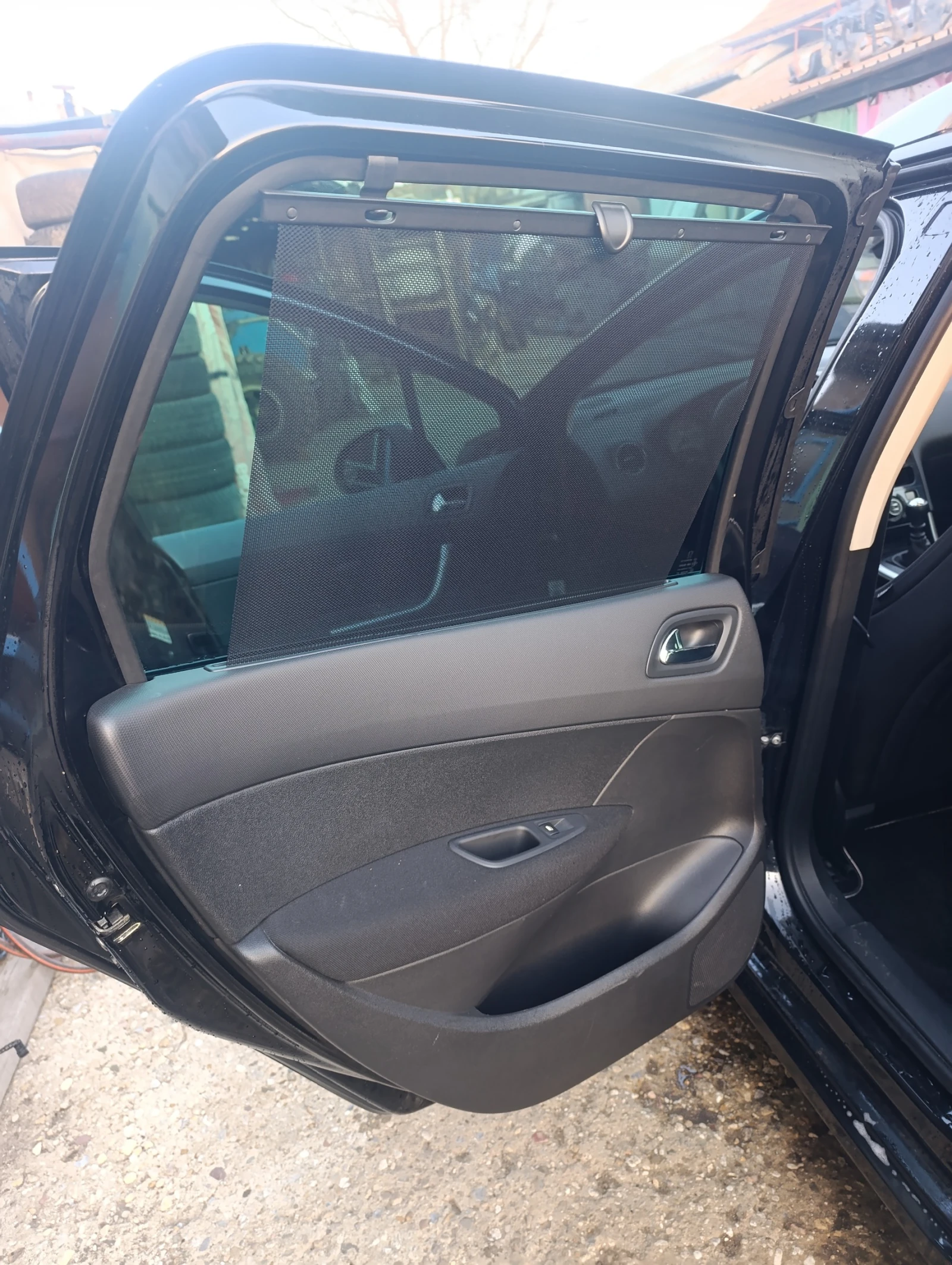 Peugeot 308 SW 1.6t 156k Навигация Панорамна , снимка 15 - Автомобили и джипове - 53868073