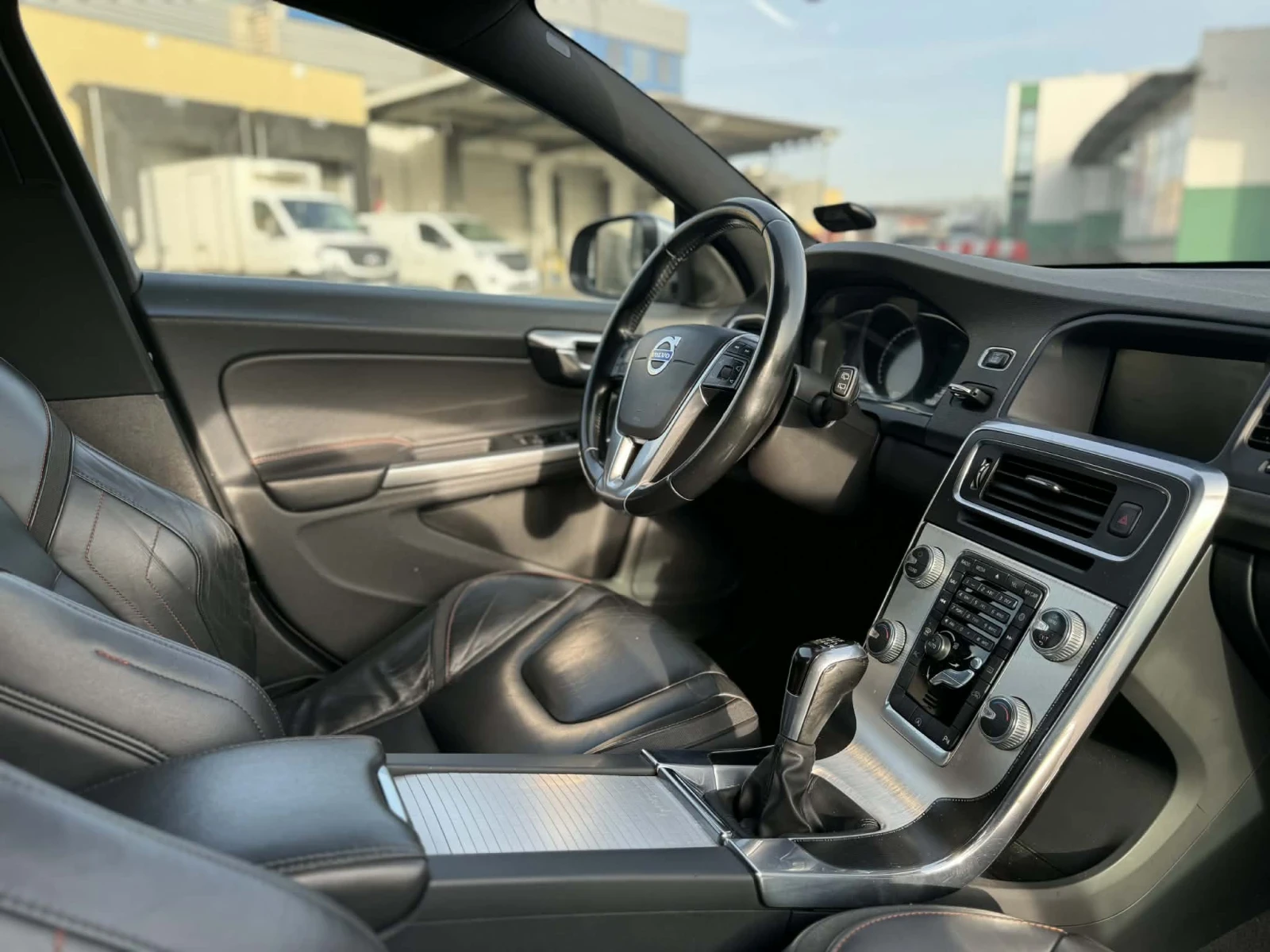 Volvo V60 OCEAN RACE , снимка 6 - Автомобили и джипове - 54155534