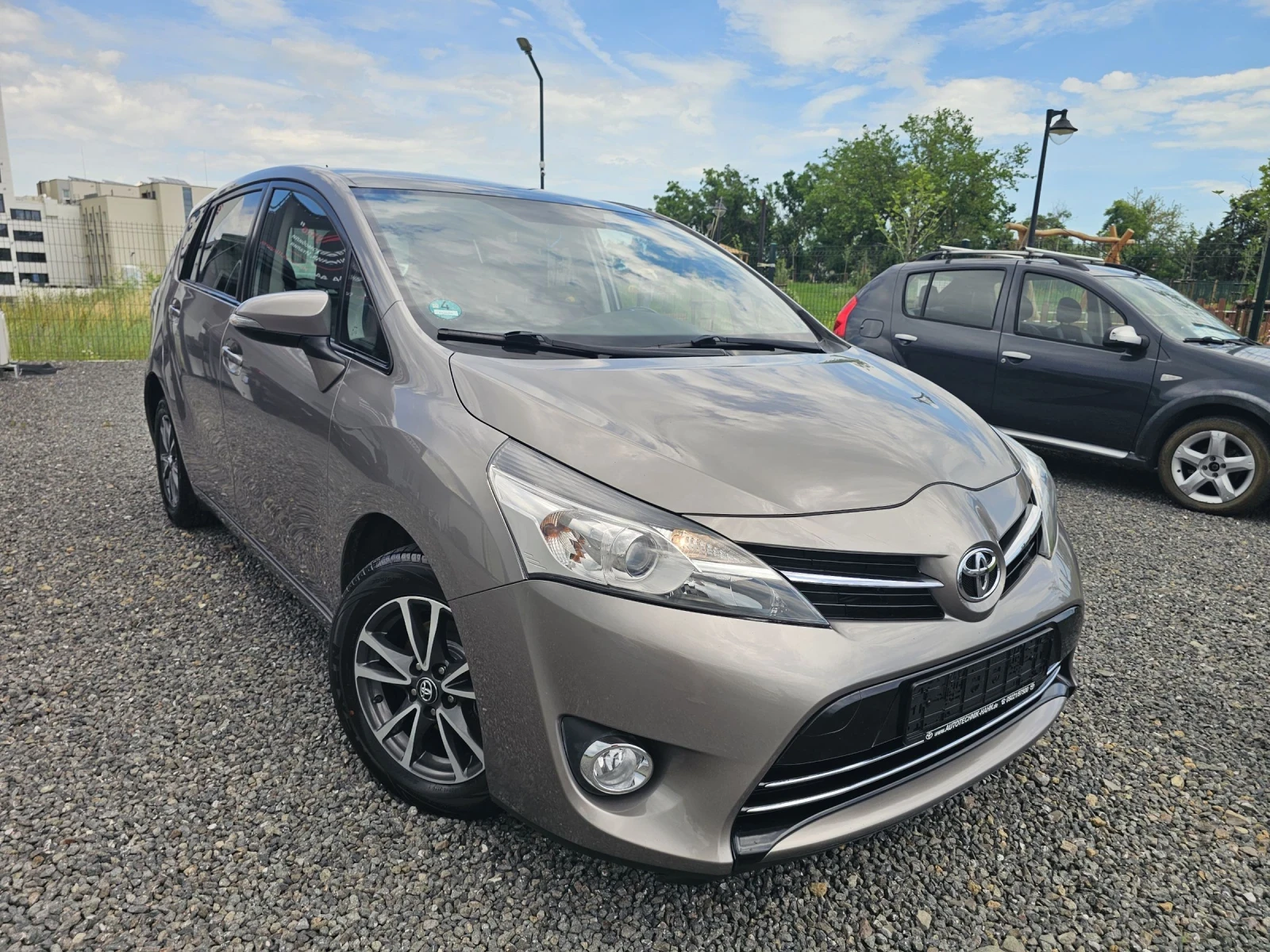 Toyota Verso 1.6D4D NAVI/PANORAMA | Mobile.bg � ����������� 3