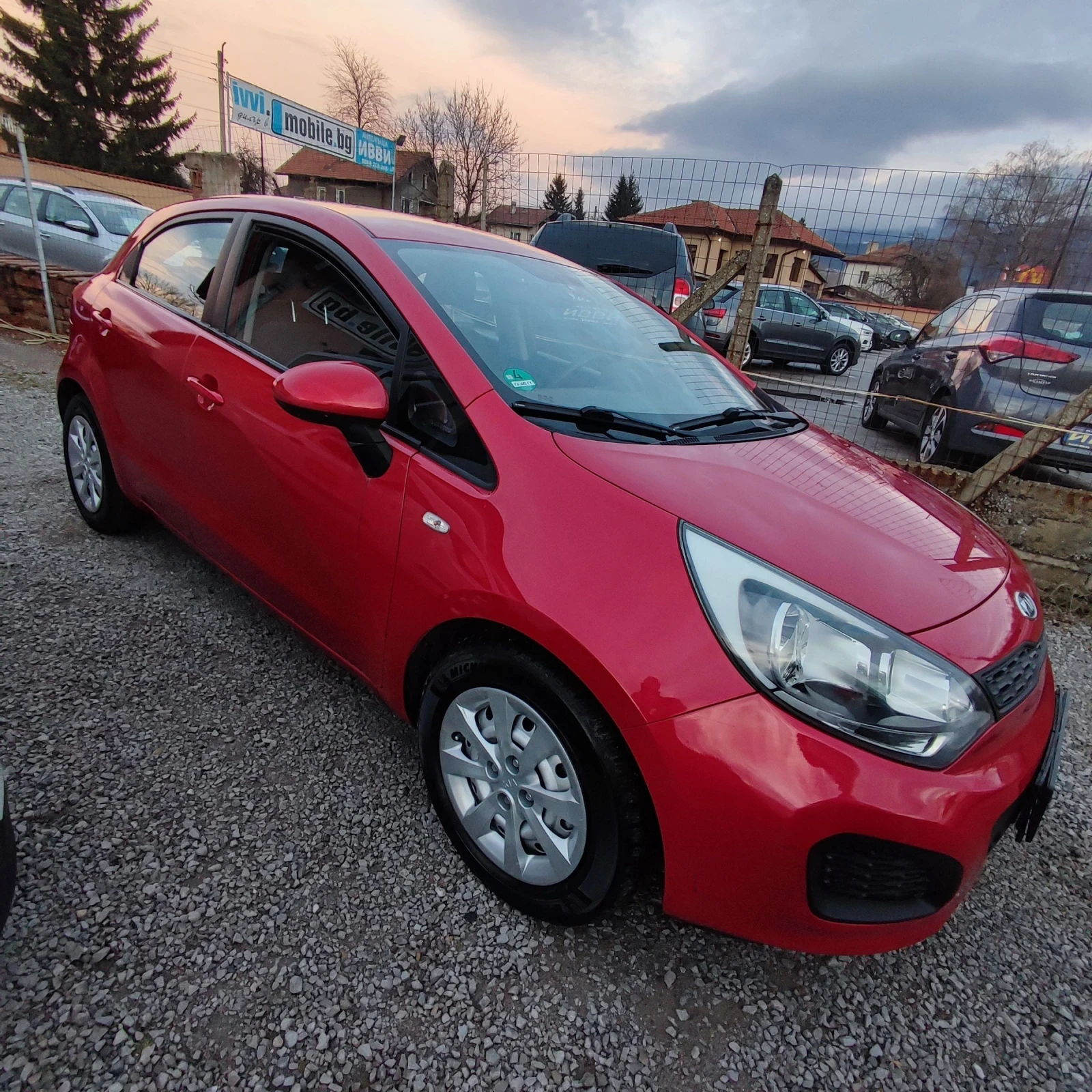 Kia Rio 1.25i* КЛИМАТИК* 85кс* , снимка 4 - Автомобили и джипове - 55051013