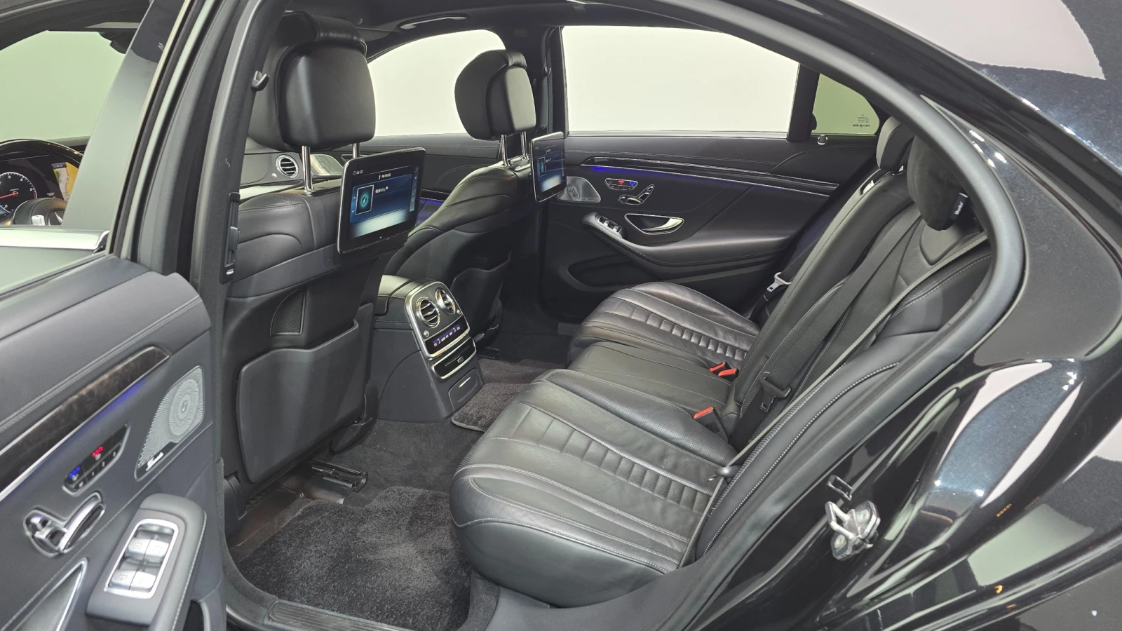 Mercedes-Benz S 400 * МАСАЖИ* ДИСТРОНИК* 360 КАМЕРА* ВАКУМ* ОБДУХВАНЕ*, снимка 16 - Автомобили и джипове - 55282943