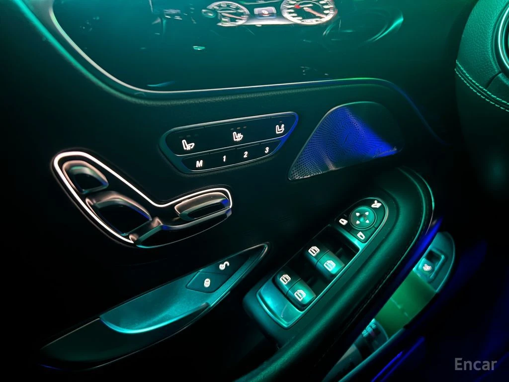 Mercedes-Benz S 63 AMG 4MATIC Coupe* BURMESTER* DISTRONIC* МАСАЖ* 360* , снимка 8 - Автомобили и джипове - 55684852