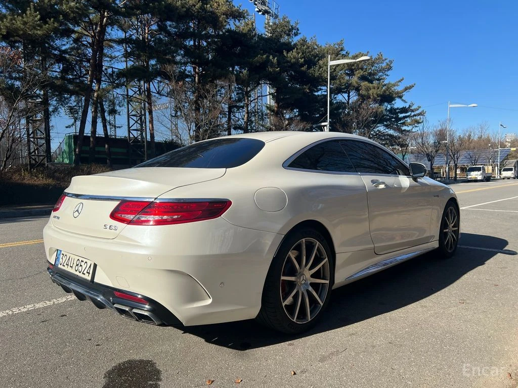 Mercedes-Benz S 63 AMG 4MATIC Coupe* BURMESTER* DISTRONIC* МАСАЖ* 360* , снимка 4 - Автомобили и джипове - 55684852