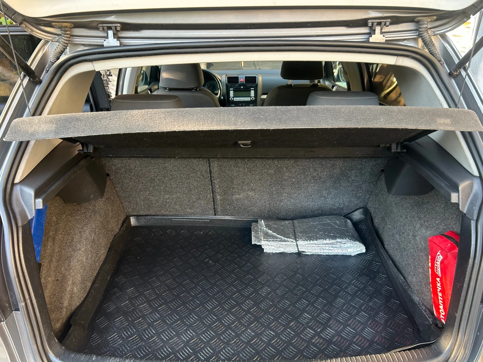 VW Golf, снимка 11 - Автомобили и джипове - 56011860
