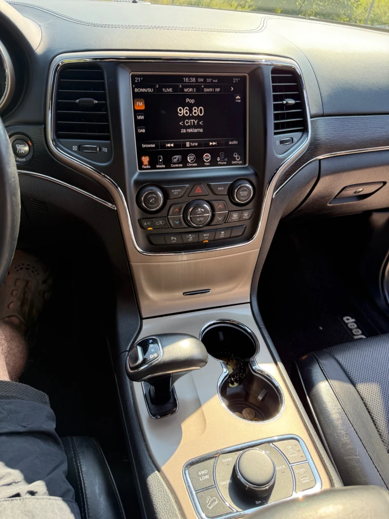 Jeep Grand cherokee SUMMIT, снимка 11 - Автомобили и джипове - 51743324