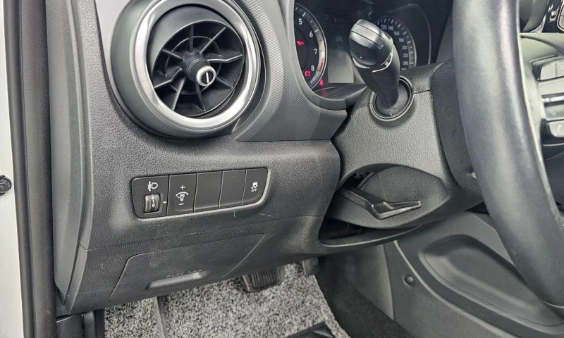 Hyundai Kona Gasoline 1.6 Turbo 2WD Smart, снимка 12 - Автомобили и джипове - 52112797